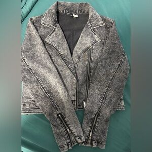 Grey stretchy cropped jean jacket